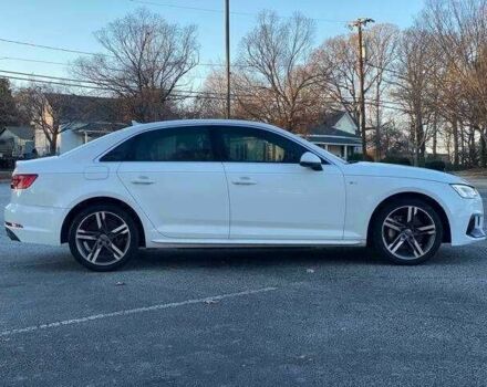 Белый Ауди А4, объемом двигателя 2 л и пробегом 45 тыс. км за 5500 $, фото 5 на Automoto.ua