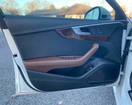 Белый Ауди А4, объемом двигателя 2 л и пробегом 45 тыс. км за 5500 $, фото 9 на Automoto.ua