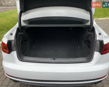 Белый Ауди А4, объемом двигателя 1.98 л и пробегом 139 тыс. км за 17900 $, фото 8 на Automoto.ua