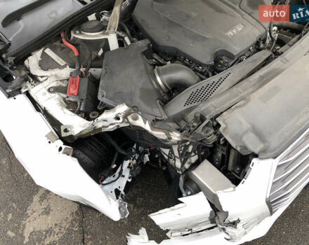 Білий Ауді А4, об'ємом двигуна 2 л та пробігом 173 тис. км за 12345 $, фото 55 на Automoto.ua