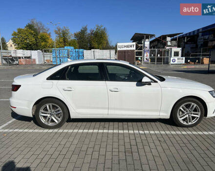 Білий Ауді А4, об'ємом двигуна 1.98 л та пробігом 242 тис. км за 15300 $, фото 4 на Automoto.ua