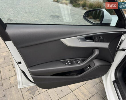 Білий Ауді А4, об'ємом двигуна 1.98 л та пробігом 163 тис. км за 17200 $, фото 28 на Automoto.ua