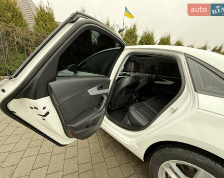 Белый Ауди А4, объемом двигателя 2 л и пробегом 178 тыс. км за 14999 $, фото 44 на Automoto.ua