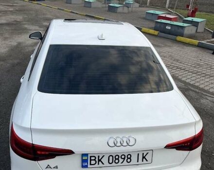 Білий Ауді А4, об'ємом двигуна 1.98 л та пробігом 186 тис. км за 15900 $, фото 1 на Automoto.ua