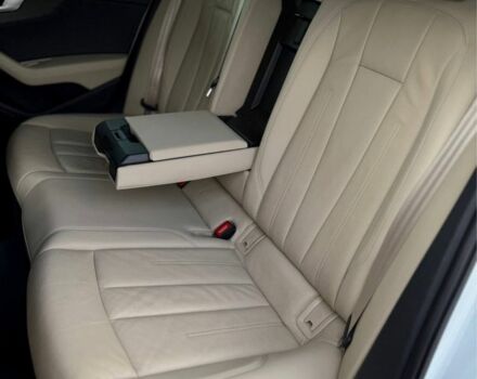 Білий Ауді А4, об'ємом двигуна 2 л та пробігом 173 тис. км за 16999 $, фото 11 на Automoto.ua