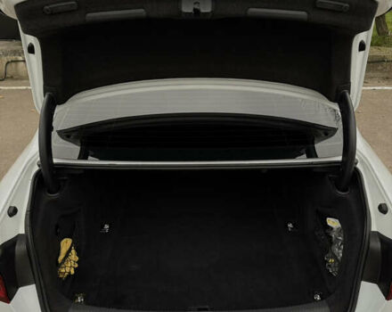 Белый Ауди А4, объемом двигателя 1.98 л и пробегом 129 тыс. км за 22500 $, фото 29 на Automoto.ua