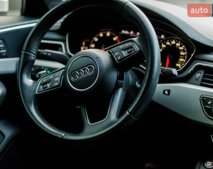 Білий Ауді А4, об'ємом двигуна 2 л та пробігом 145 тис. км за 18000 $, фото 14 на Automoto.ua