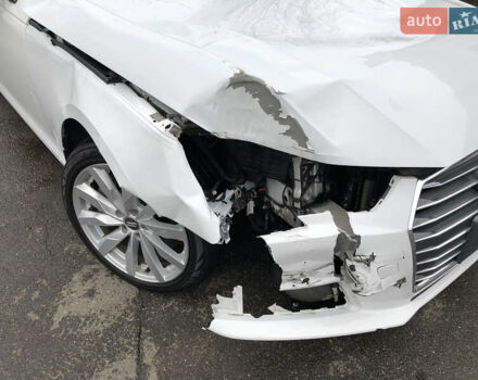 Білий Ауді А4, об'ємом двигуна 2 л та пробігом 173 тис. км за 12345 $, фото 6 на Automoto.ua