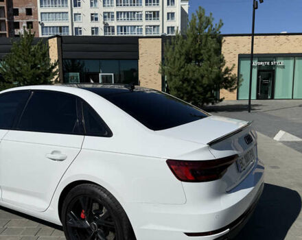Білий Ауді А4, об'ємом двигуна 1.98 л та пробігом 160 тис. км за 19500 $, фото 5 на Automoto.ua