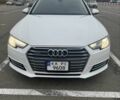 Белый Ауди А4, объемом двигателя 2 л и пробегом 120 тыс. км за 18000 $, фото 1 на Automoto.ua