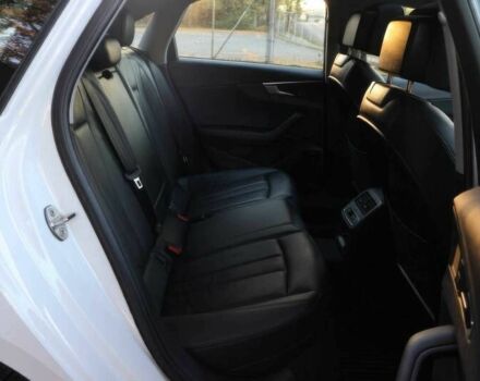 Белый Ауди А4, объемом двигателя 2 л и пробегом 68 тыс. км за 12999 $, фото 12 на Automoto.ua