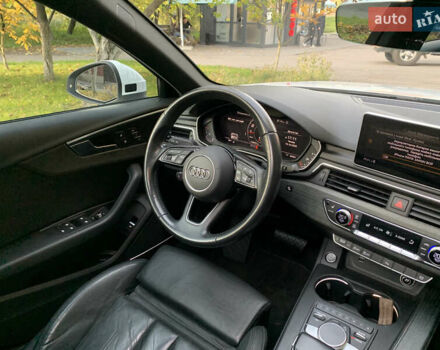 Белый Ауди А4, объемом двигателя 1.98 л и пробегом 149 тыс. км за 17700 $, фото 10 на Automoto.ua