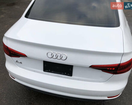 Білий Ауді А4, об'ємом двигуна 2 л та пробігом 173 тис. км за 12345 $, фото 18 на Automoto.ua
