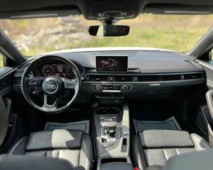 Белый Ауди А4, объемом двигателя 2 л и пробегом 70 тыс. км за 13100 $, фото 6 на Automoto.ua