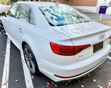 Белый Ауди А4, объемом двигателя 2 л и пробегом 89 тыс. км за 14000 $, фото 4 на Automoto.ua