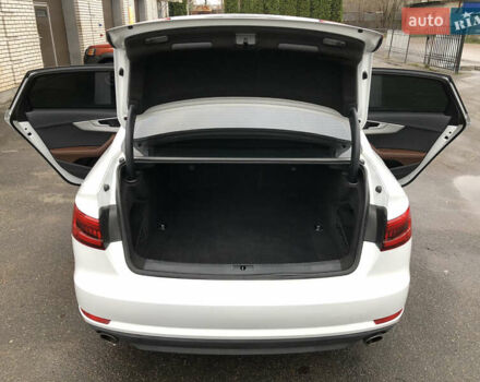 Білий Ауді А4, об'ємом двигуна 2 л та пробігом 173 тис. км за 12345 $, фото 50 на Automoto.ua