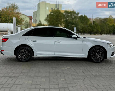 Белый Ауди А4, объемом двигателя 1.98 л и пробегом 173 тыс. км за 17299 $, фото 3 на Automoto.ua
