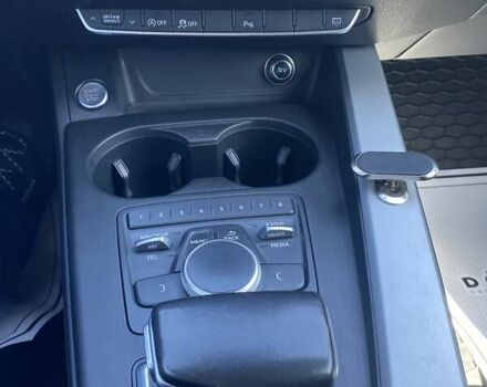 Белый Ауди А4, объемом двигателя 1.97 л и пробегом 300 тыс. км за 17723 $, фото 8 на Automoto.ua