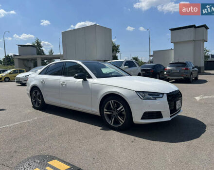 Белый Ауди А4, объемом двигателя 2 л и пробегом 117 тыс. км за 23500 $, фото 3 на Automoto.ua