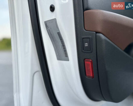 Белый Ауди А4, объемом двигателя 1.98 л и пробегом 228 тыс. км за 18500 $, фото 80 на Automoto.ua