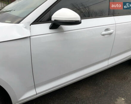 Білий Ауді А4, об'ємом двигуна 2 л та пробігом 173 тис. км за 12345 $, фото 26 на Automoto.ua