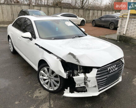 Білий Ауді А4, об'ємом двигуна 2 л та пробігом 173 тис. км за 12345 $, фото 5 на Automoto.ua