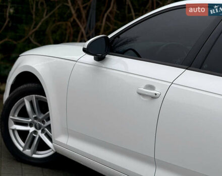 Белый Ауди А4, объемом двигателя 2 л и пробегом 178 тыс. км за 14999 $, фото 21 на Automoto.ua