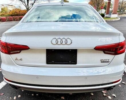 Белый Ауди А4, объемом двигателя 2 л и пробегом 89 тыс. км за 14000 $, фото 5 на Automoto.ua