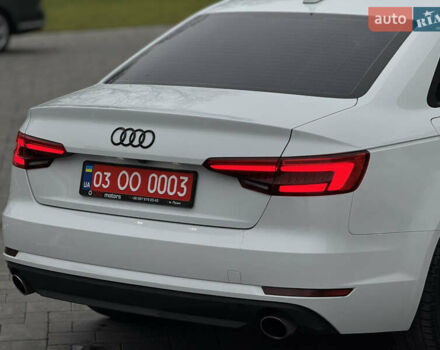 Білий Ауді А4, об'ємом двигуна 1.98 л та пробігом 163 тис. км за 17200 $, фото 12 на Automoto.ua