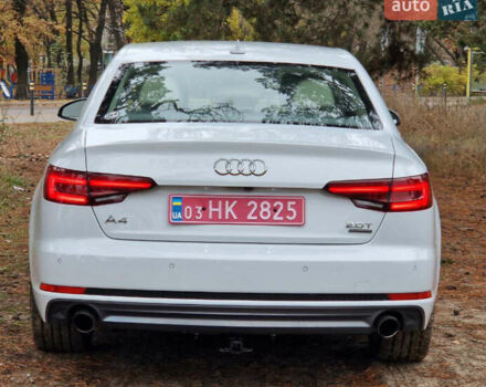 Белый Ауди А4, объемом двигателя 2 л и пробегом 169 тыс. км за 22500 $, фото 4 на Automoto.ua