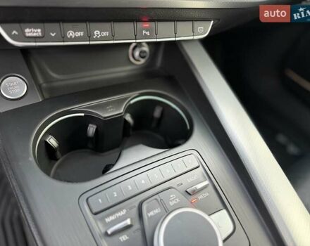 Білий Ауді А4, об'ємом двигуна 1.98 л та пробігом 139 тис. км за 16800 $, фото 43 на Automoto.ua