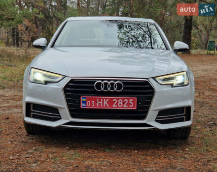 Белый Ауди А4, объемом двигателя 2 л и пробегом 169 тыс. км за 22500 $, фото 1 на Automoto.ua