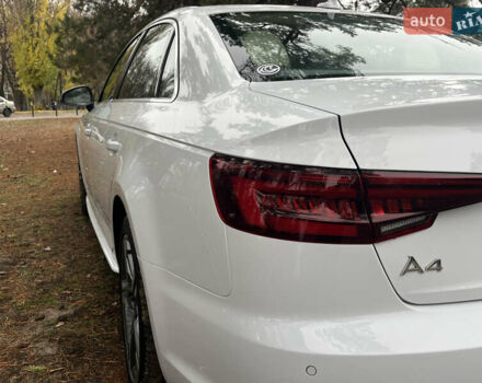 Белый Ауди А4, объемом двигателя 2 л и пробегом 169 тыс. км за 22500 $, фото 8 на Automoto.ua