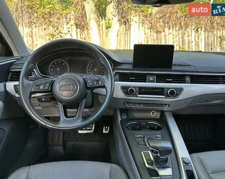 Белый Ауди А4, объемом двигателя 2 л и пробегом 140 тыс. км за 17699 $, фото 2 на Automoto.ua