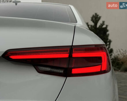 Білий Ауді А4, об'ємом двигуна 1.98 л та пробігом 163 тис. км за 17200 $, фото 19 на Automoto.ua