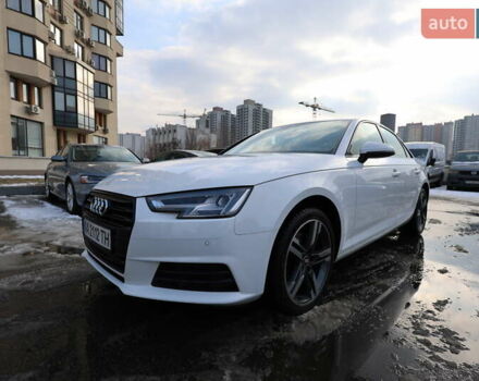 Білий Ауді А4, об'ємом двигуна 1.98 л та пробігом 67 тис. км за 26900 $, фото 4 на Automoto.ua