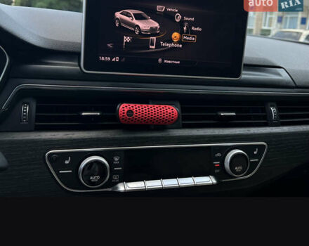 Белый Ауди А4, объемом двигателя 2 л и пробегом 222 тыс. км за 18199 $, фото 2 на Automoto.ua