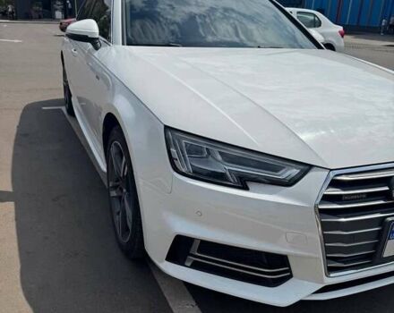 Белый Ауди А4, объемом двигателя 1.98 л и пробегом 85 тыс. км за 25000 $, фото 3 на Automoto.ua