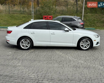 Ауді А4 2017 у Львові на Automoto.ua Білий Ауді А4, об'ємом двигуна 1.98 л та пробігом 110 тис. км за 19950 $, фото 10 на Automoto.ua