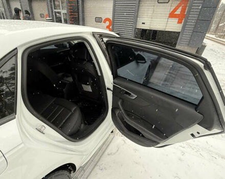 Белый Ауди А4, объемом двигателя 2 л и пробегом 335 тыс. км за 14900 $, фото 28 на Automoto.ua
