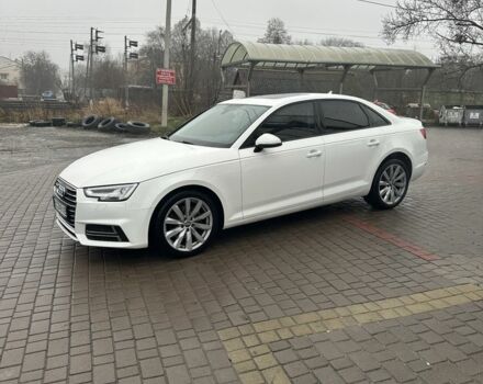 Белый Ауди А4, объемом двигателя 2 л и пробегом 140 тыс. км за 14300 $, фото 2 на Automoto.ua