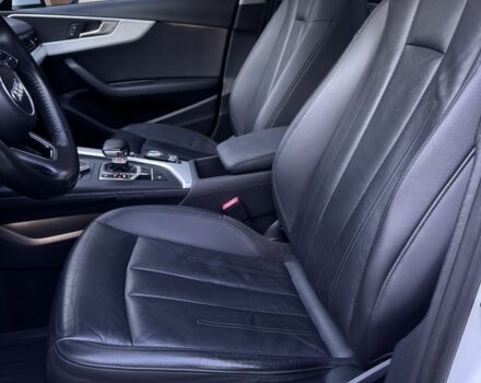 Белый Ауди А4, объемом двигателя 2 л и пробегом 202 тыс. км за 16700 $, фото 5 на Automoto.ua