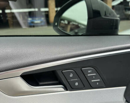 Білий Ауді А4, об'ємом двигуна 2 л та пробігом 98 тис. км за 25000 $, фото 12 на Automoto.ua