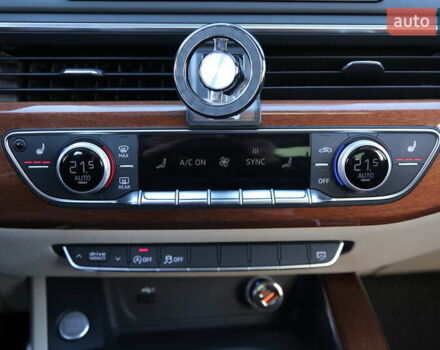 Білий Ауді А4, об'ємом двигуна 2 л та пробігом 74 тис. км за 21500 $, фото 20 на Automoto.ua