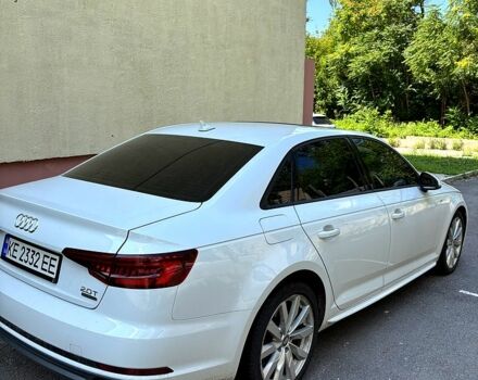 Белый Ауди А4, объемом двигателя 2 л и пробегом 83 тыс. км за 18000 $, фото 3 на Automoto.ua
