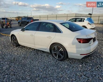 Белый Ауди А4, объемом двигателя 2 л и пробегом 50 тыс. км за 4000 $, фото 1 на Automoto.ua