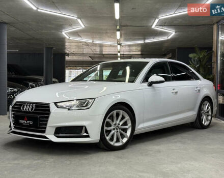 Ауді А4 2018 у Одесі на Automoto.ua Білий Ауді А4, об'ємом двигуна 1.98 л та пробігом 97 тис. км за 18900 $, фото 6 на Automoto.ua