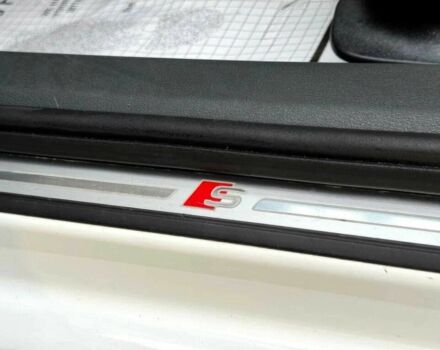 Белый Ауди А4, объемом двигателя 2 л и пробегом 35 тыс. км за 16500 $, фото 13 на Automoto.ua