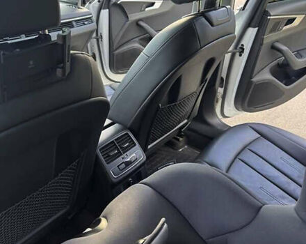 Білий Ауді А4, об'ємом двигуна 1.98 л та пробігом 88 тис. км за 22600 $, фото 11 на Automoto.ua