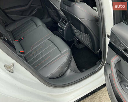 Білий Ауді А4, об'ємом двигуна 1.98 л та пробігом 75 тис. км за 17400 $, фото 6 на Automoto.ua